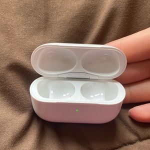 Empty Airpod pro case